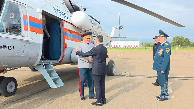 Министр МЧС передал ивановским подразделениям девять единиц новой техники
